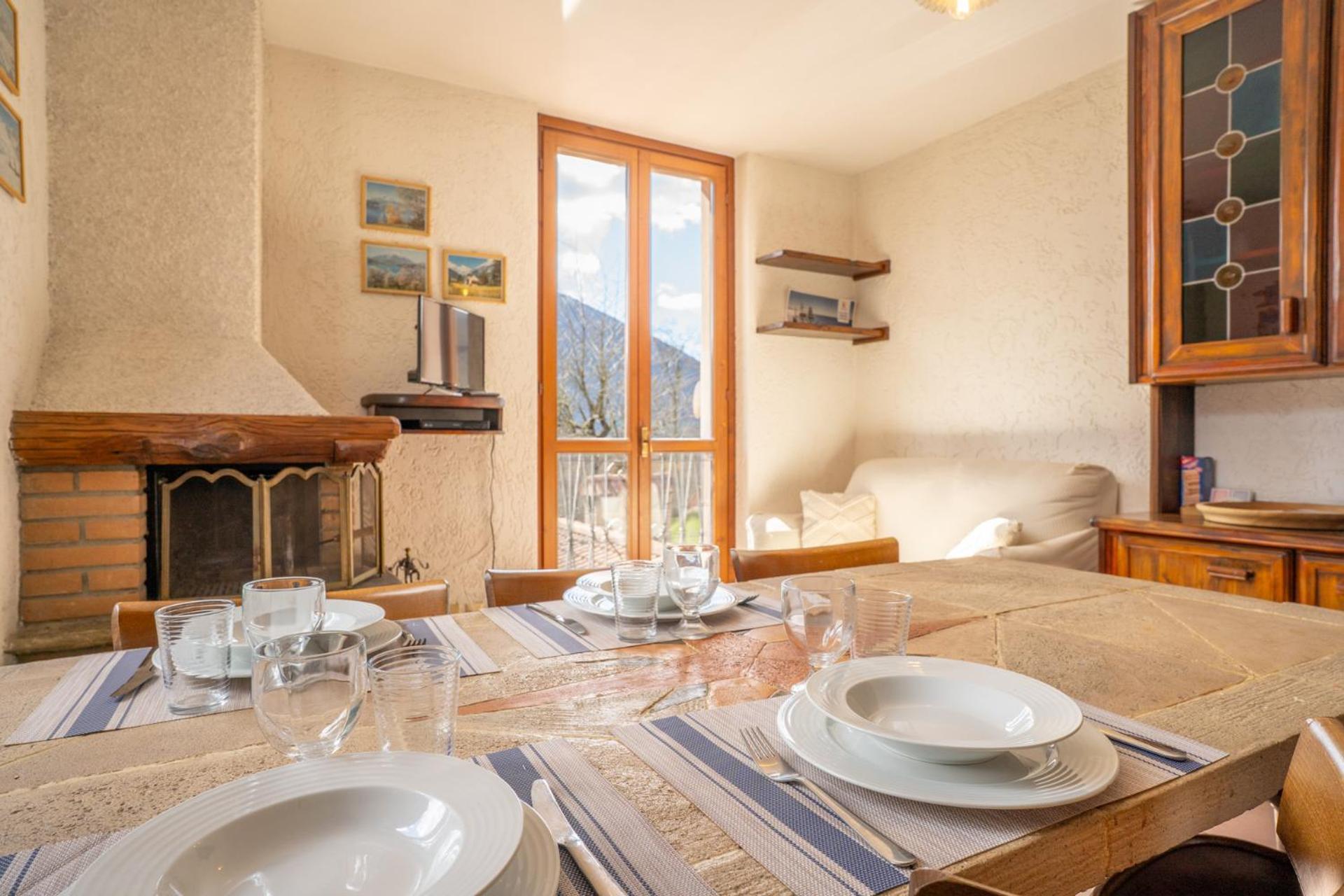 Mountain Lodging With Fireplace And Mountain View Barzio Exteriér fotografie